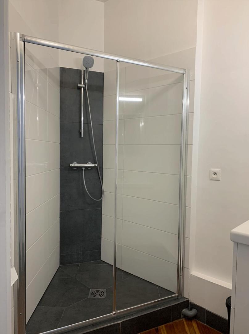 Appartement 2 Chambres Avec Parking, Proche Metro ليل المظهر الخارجي الصورة